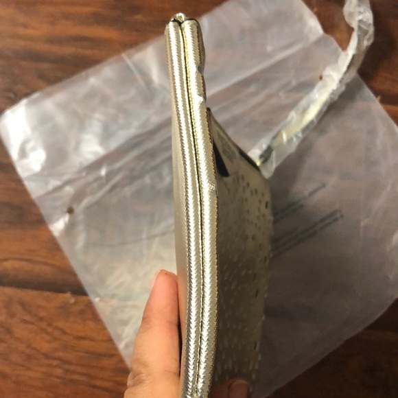 Victoria’s Secret Laser cut cosmetic pouch NEW - Picture 5 of 5